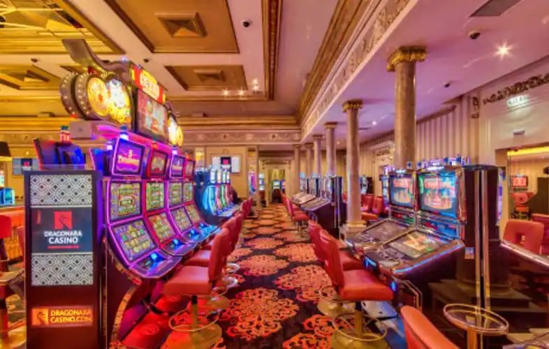 Permainan slot online populer dengan fitur lengkap
